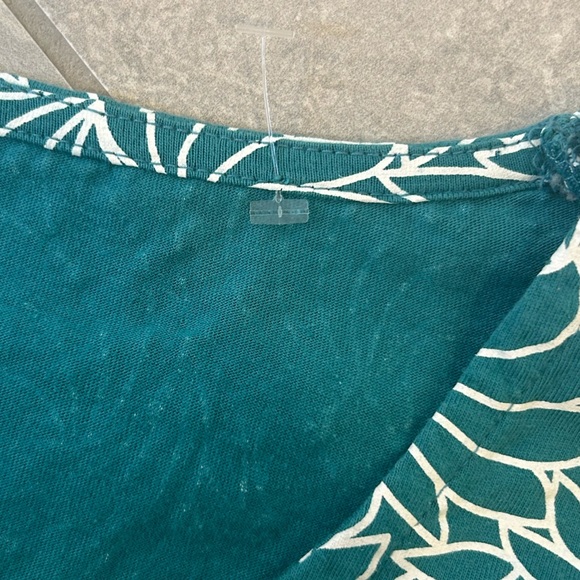 NWOT Orvis Women’s Floral Top - Picture 4 of 5